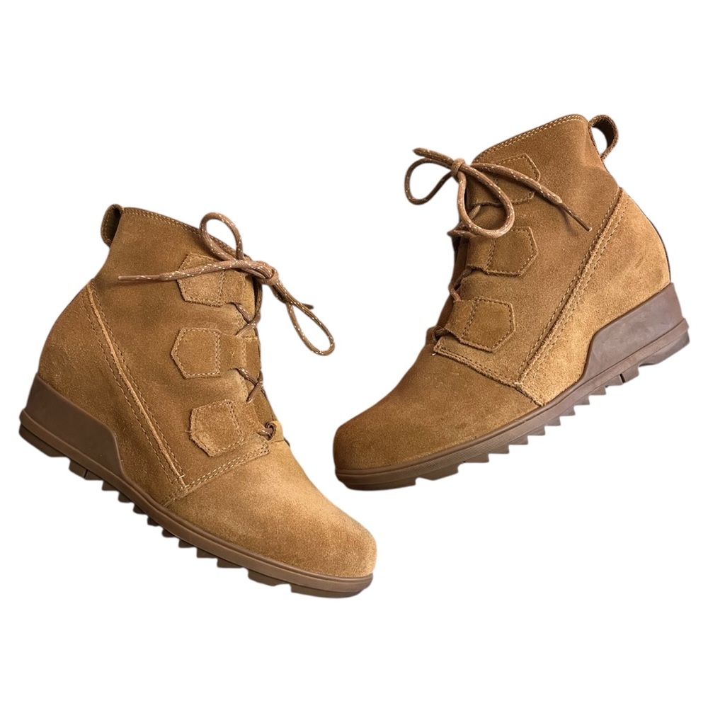 Sorel‎ Evie Lace Up Boots Waterproof Suede Ankle Bootie Camel Brown Size 9
